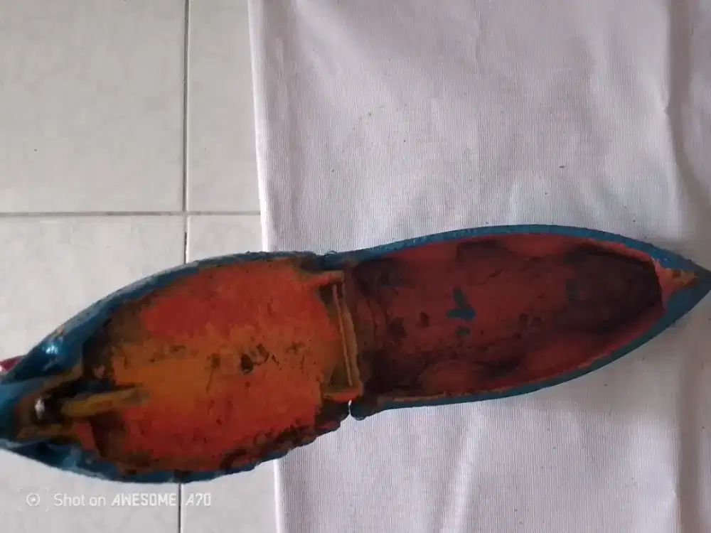 Setrika jadul Arang Besi Bekas