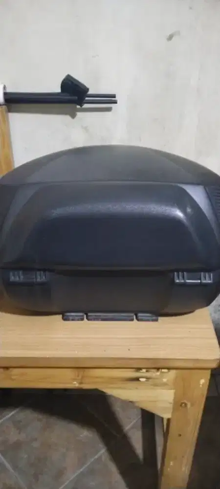 Di jual box shad sh 39