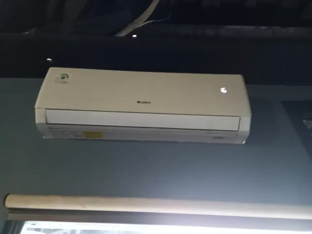 Jual AC Gree 2 Pk Rp. 4.350.000,-