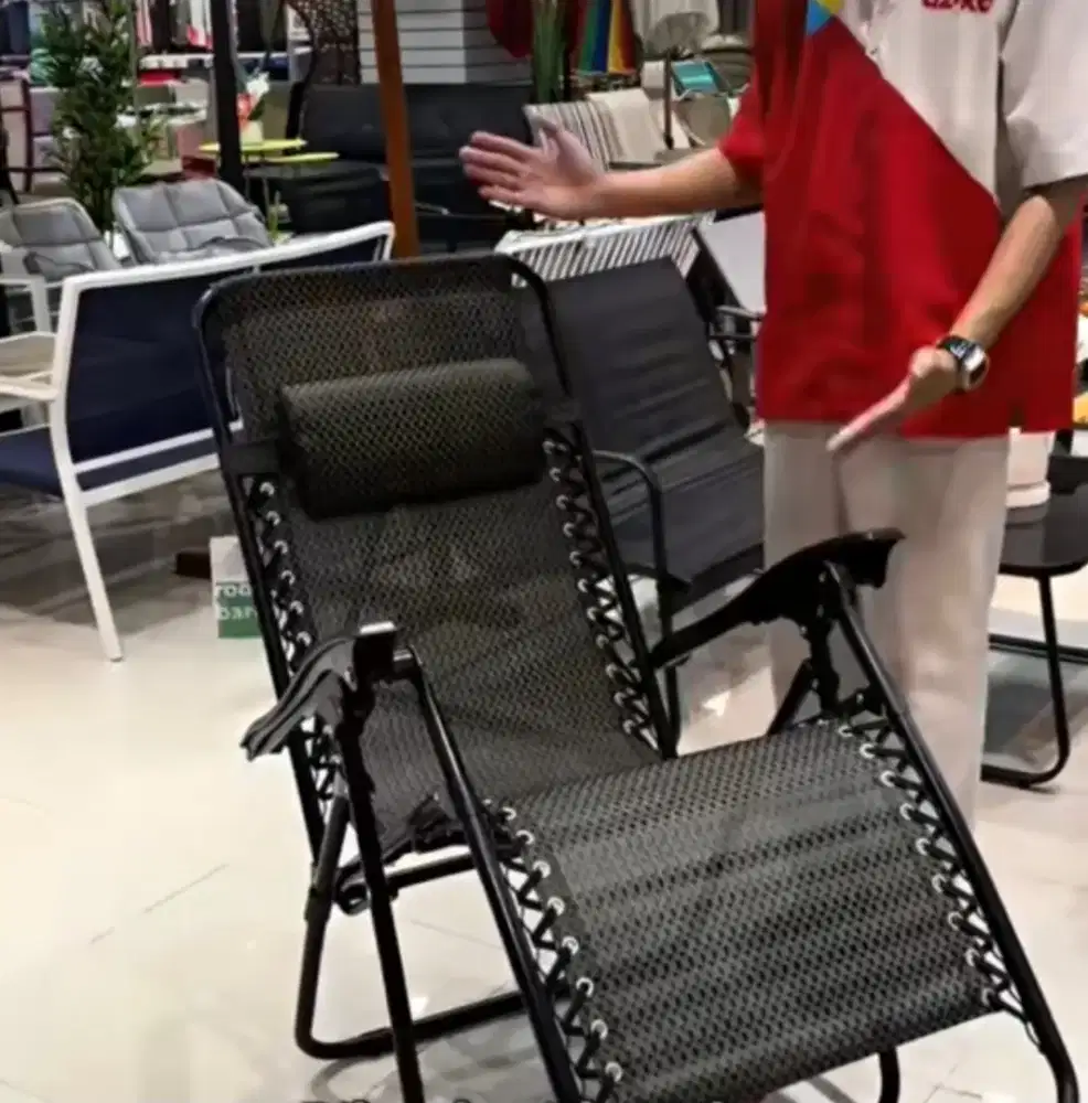 Kursi lipat layak pakai