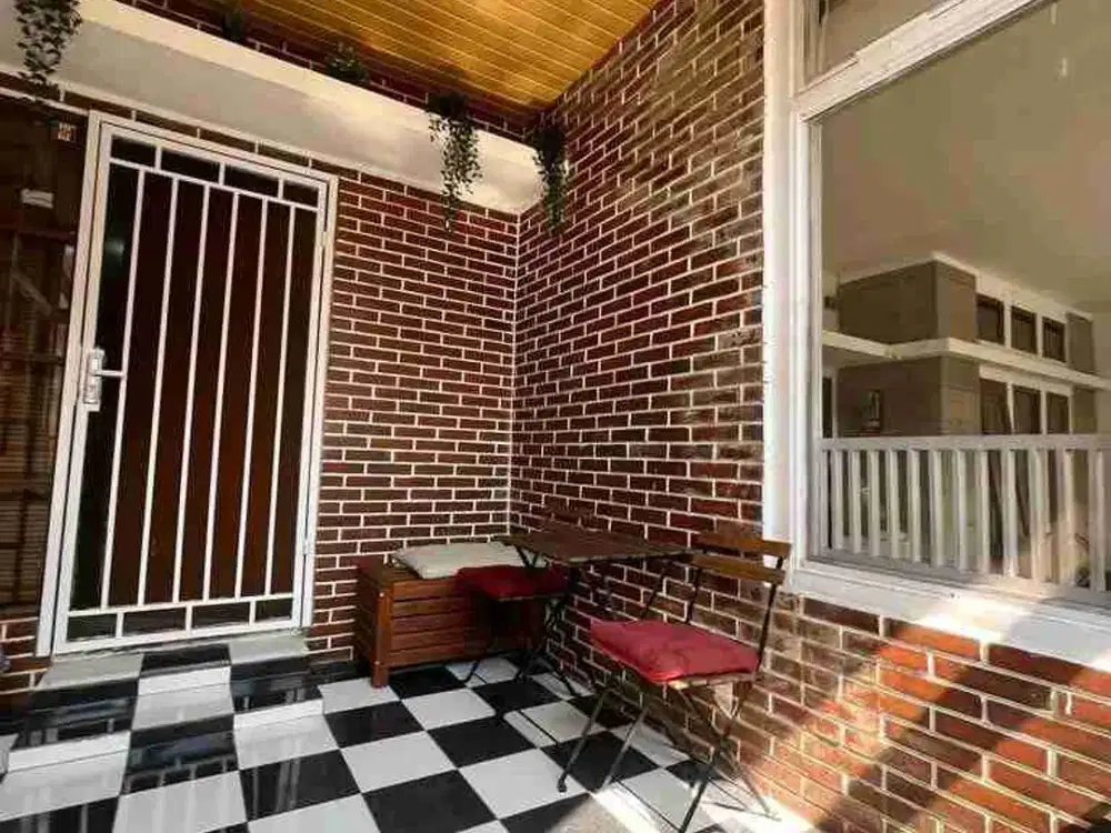 Rumah Terawat di Kawasan Elit Surapati Core - Siap Huni & Strategis