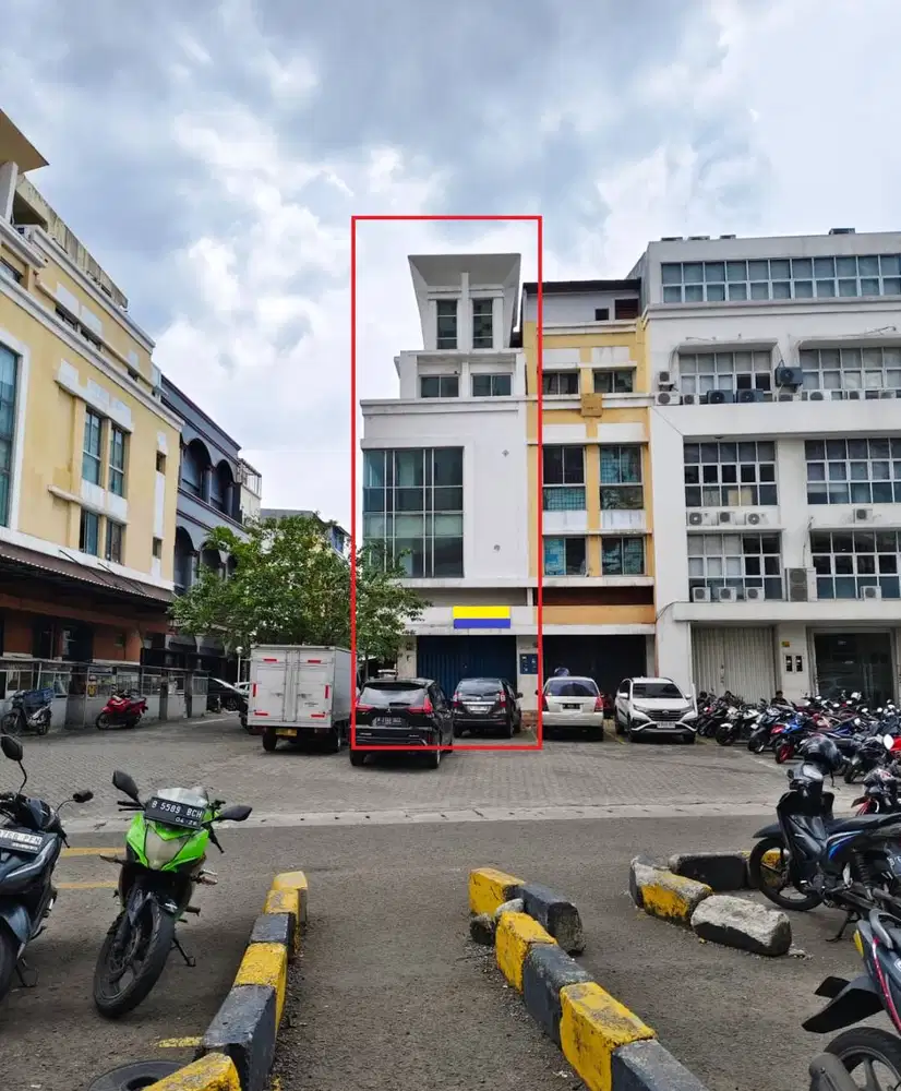 Disewakan Ruko Cempaka Mas Jakarta Pusat