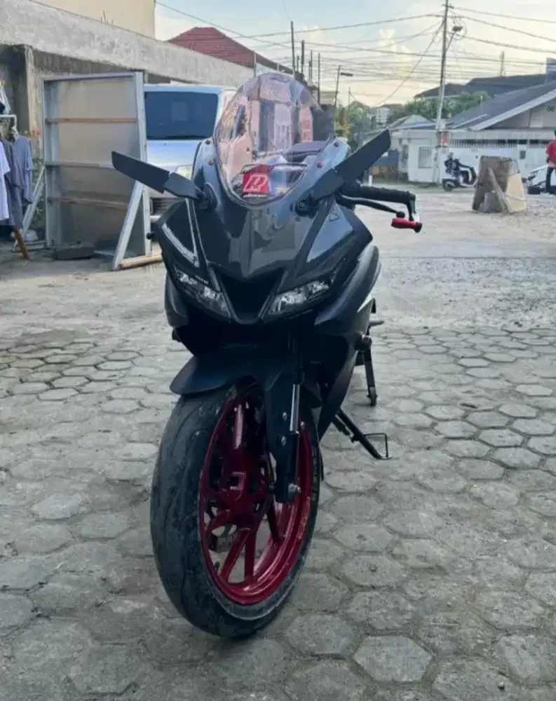 Dijual Cepat Yamaha R15 V3