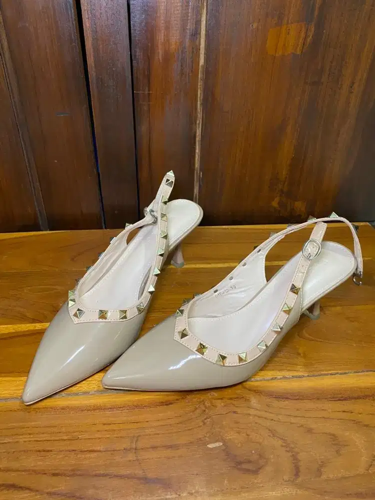 Sepatu Viditi Valencia Glossy Sling Back Heels 7 cm