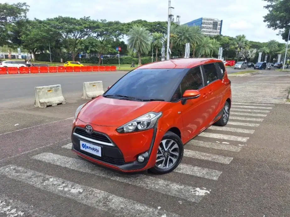 DP RENDAH Toyota Sienta 1.5 V Bensin-MT 2016 NOVS