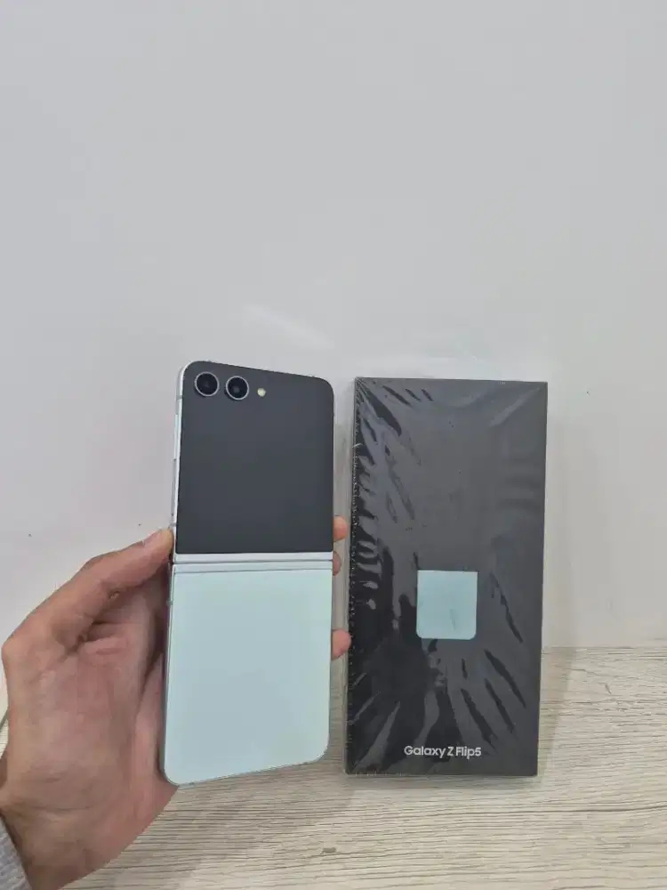 Samsung z flip 5 5g 8/256gb