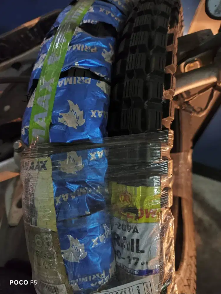 Ban Luar Trail 300-17 + 400-17