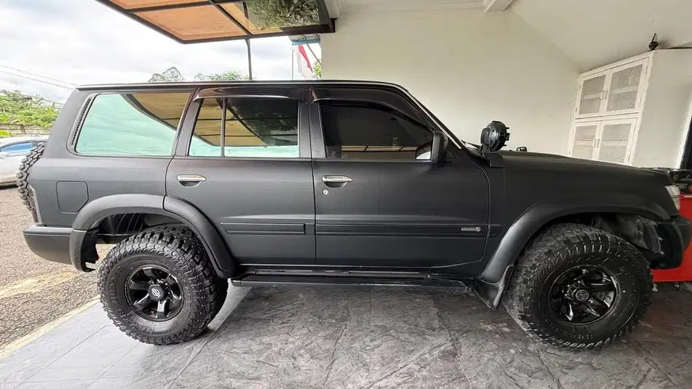 Bismillah, Dijual Mobil Nissan Patrol Matic y61 TD42 th 2000