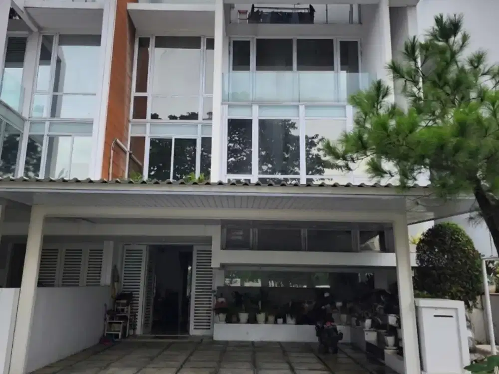 Rumah Premium di Cluster Harapan Indah Lingkungan Tenang & Aman (13714 AD)