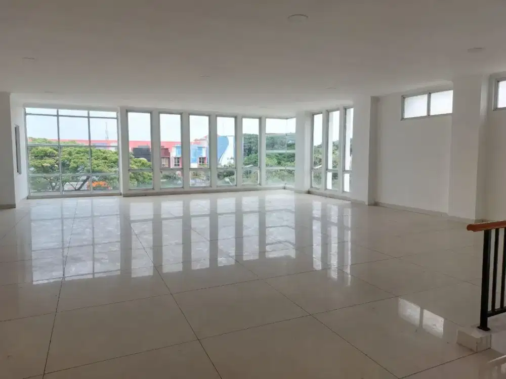 DISEWAKAN RUKO 5 LT HOEK MEGA BOULEVARD HARAPAN INDAH – BEKASI