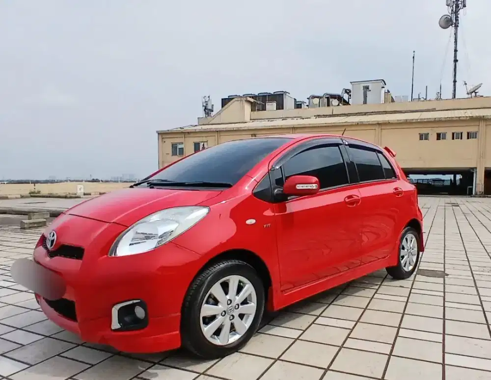 TOYOTA YARIS E 1.5 AT 2012