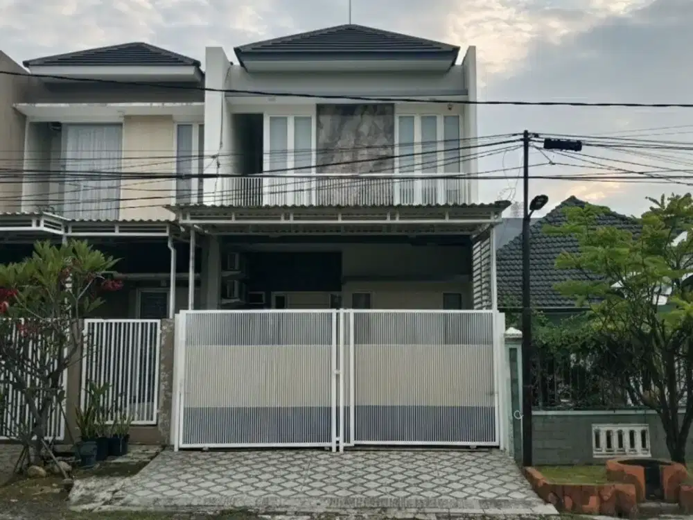 Rumah Nirwana Eksekutif  Surabaya Boulevard Furnish 8AC