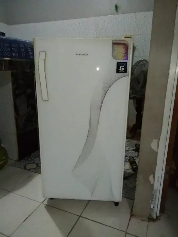 Kulkas Polytron 1 pintu