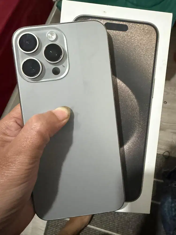 Di Jual Iphone 15 Pro Max 256GB IBOX