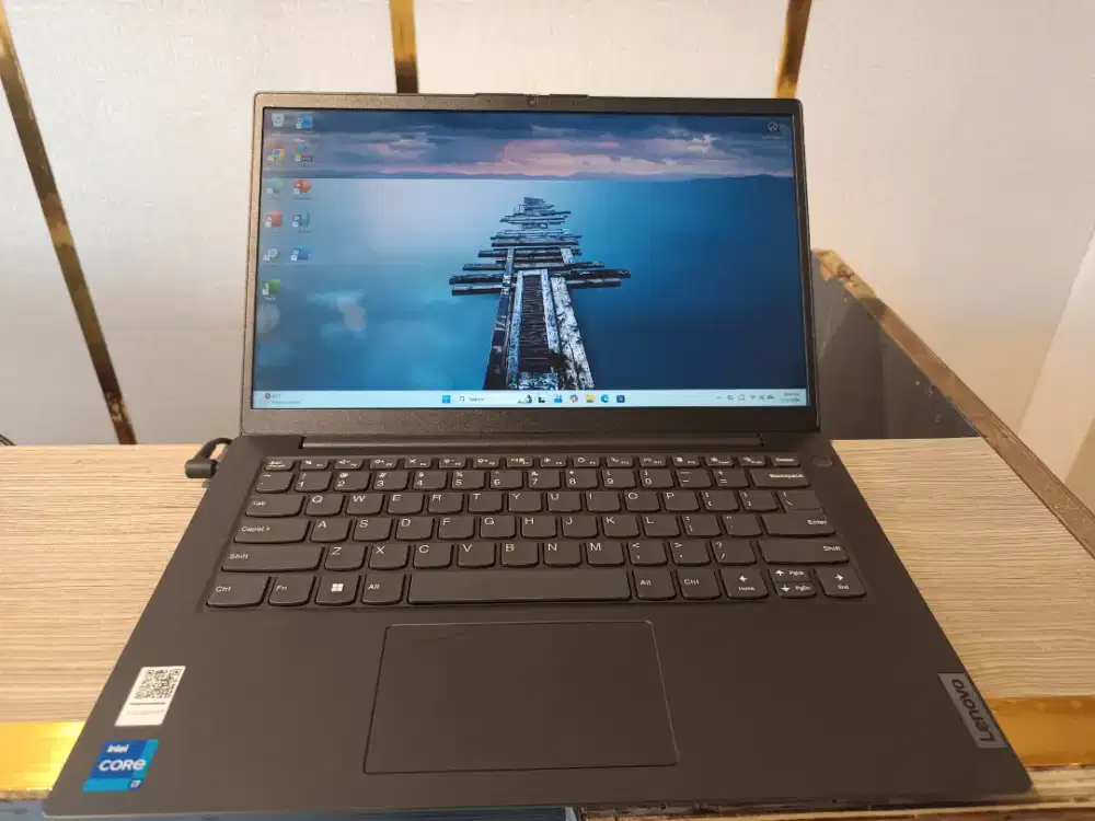 Jual Laptop merk Lenovo core i7