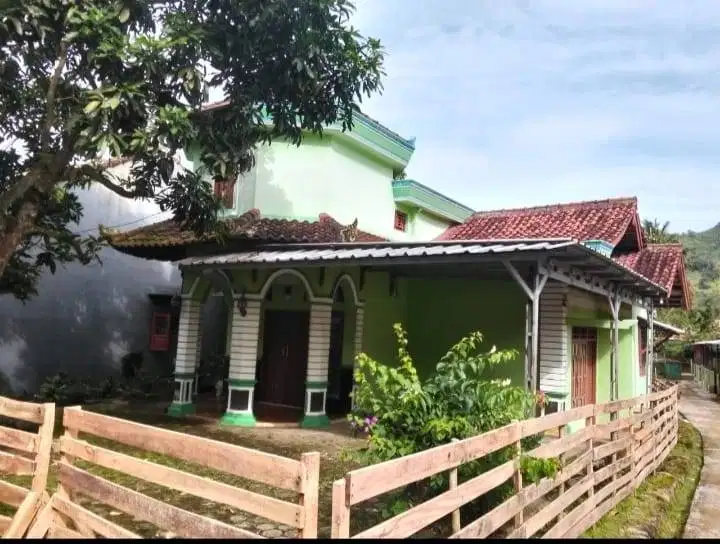 Rumah Di Jual, dekat Pantai Marines Eco Park