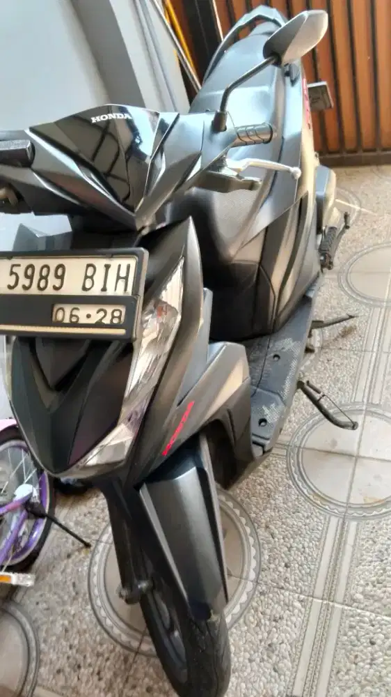 Jual motor beat tahun 2023 tipe deluxe