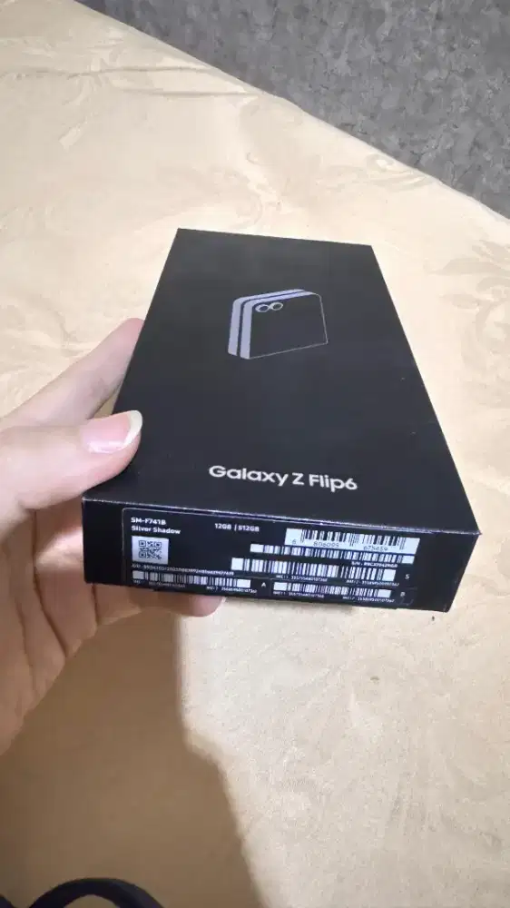 Samsung Galaxy Z Flip 6 12/512GB