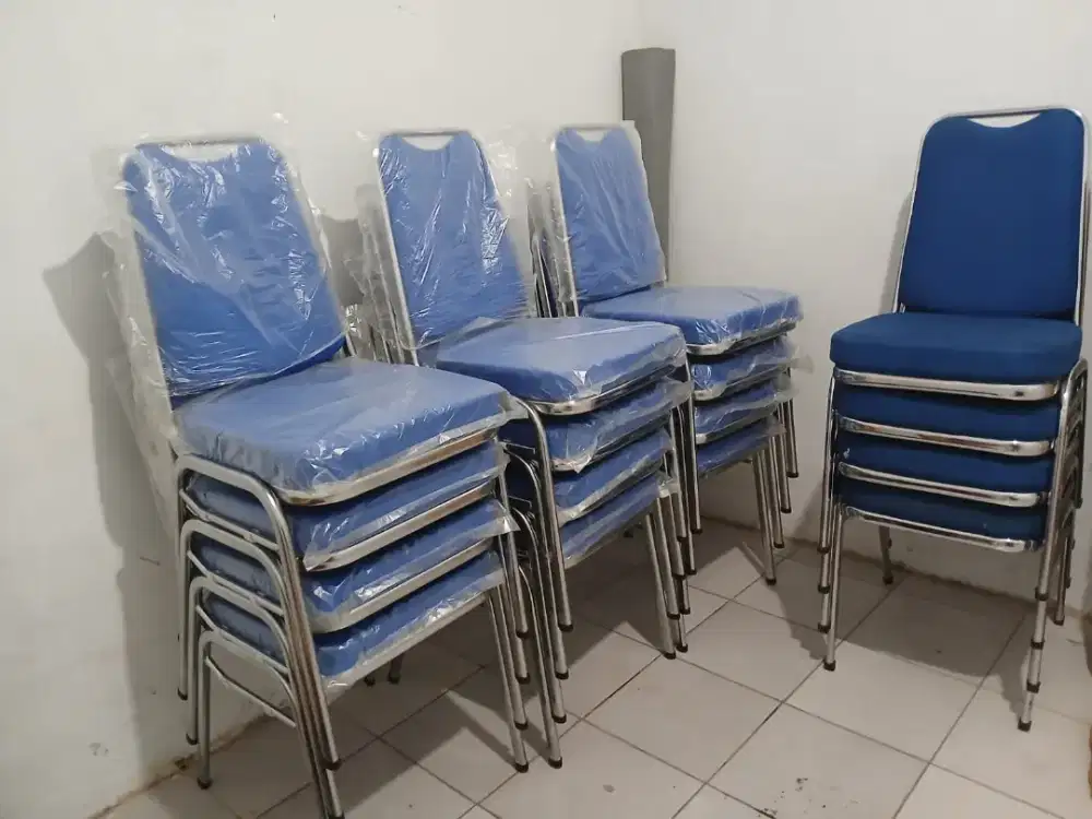 Menjual kursi susun spek futura/ kursi persewaan tenda