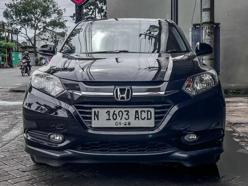 100 jutaan Honda HRV E 1.5 CVT 2017 Hitam 13k KM /Tahun HR-V