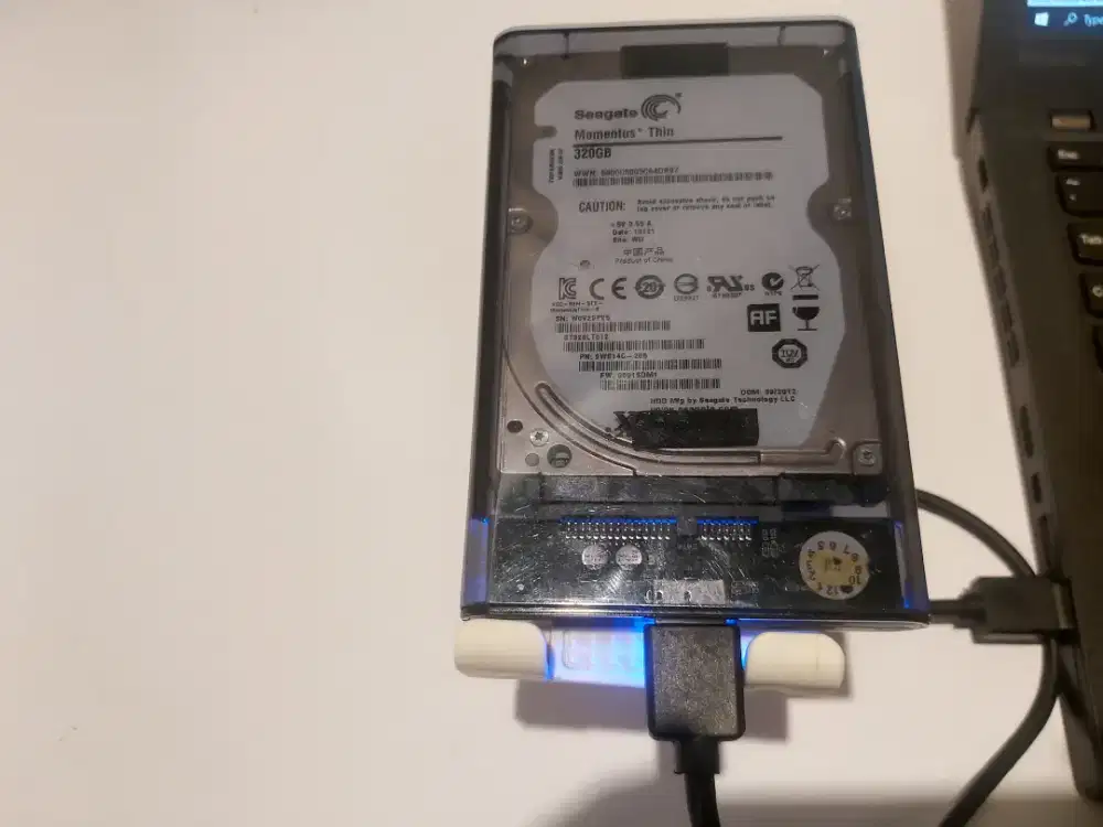 Harddisk External 320 GB 
USB 3.0