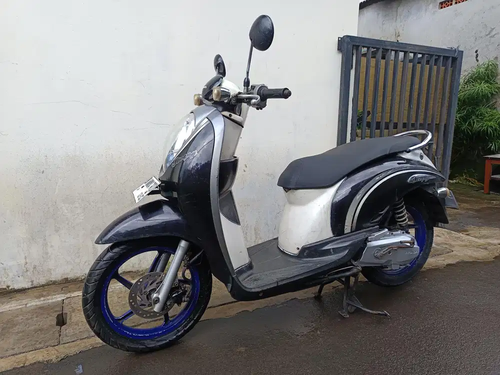 FOR SALE Scoopy karbu 2010 lengkap siap gas