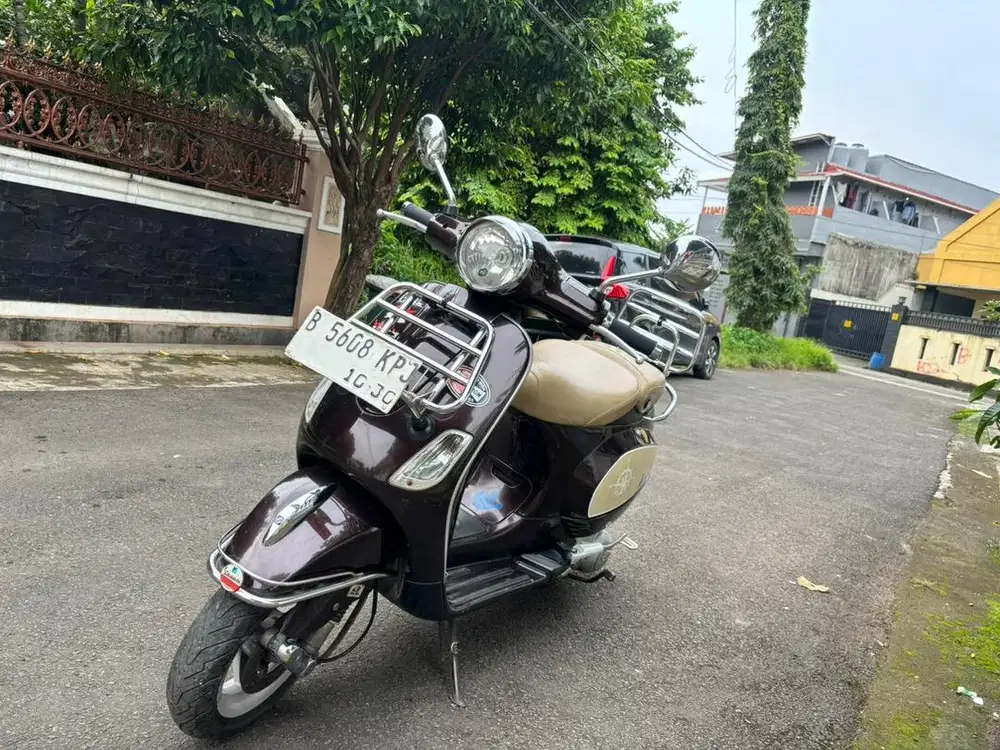 Vespa 2013 LX dijual cepat