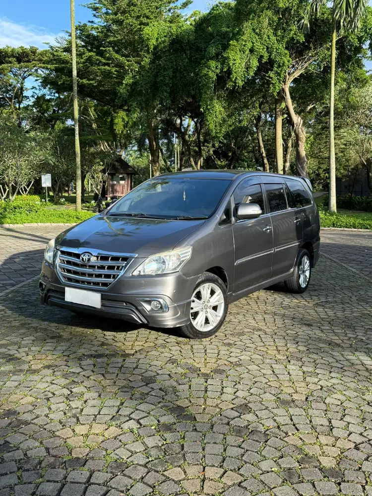 Toyota Kijang Innova 2013 Bensin