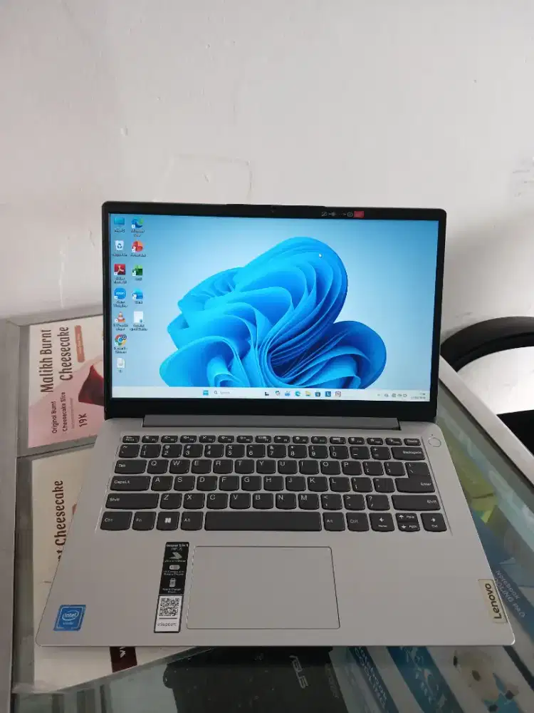 Laptop Lenovo Ideapad Slim 1i Intel N4020 Ram 8gb Like New