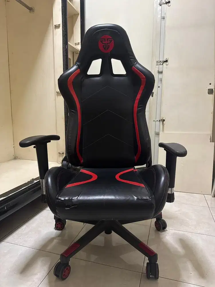 Kursi gaming / kursi kerja