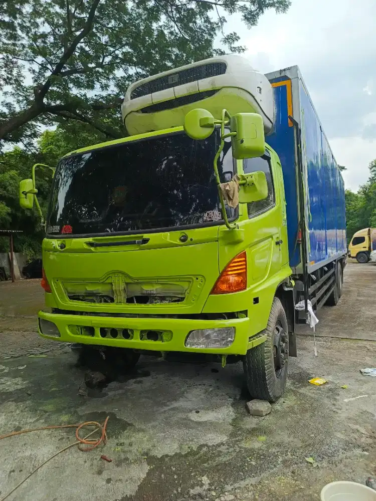 2014 Casisan Hino Lohan Tronton FL 235 JW