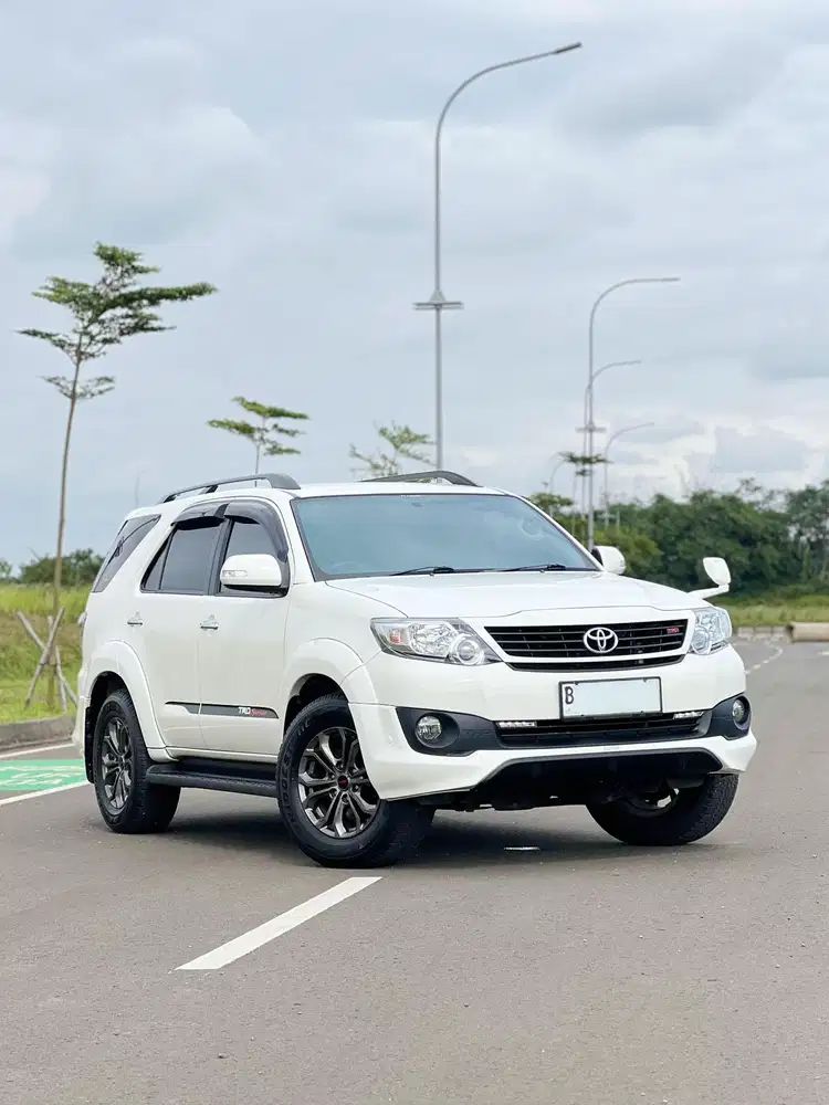 Toyota Fortuner 2014 Bensin
