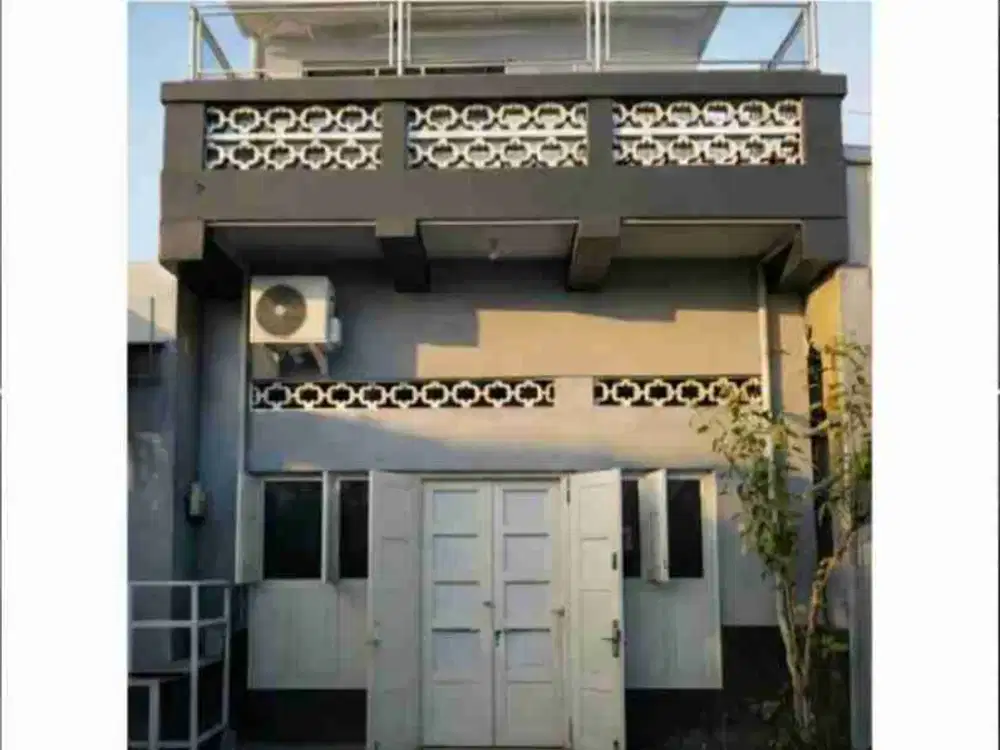 Jual Cpt Rumah SHM 2LT Bgn 220m2 Ukuran 5x22 Cash Nego Halus sp Deal