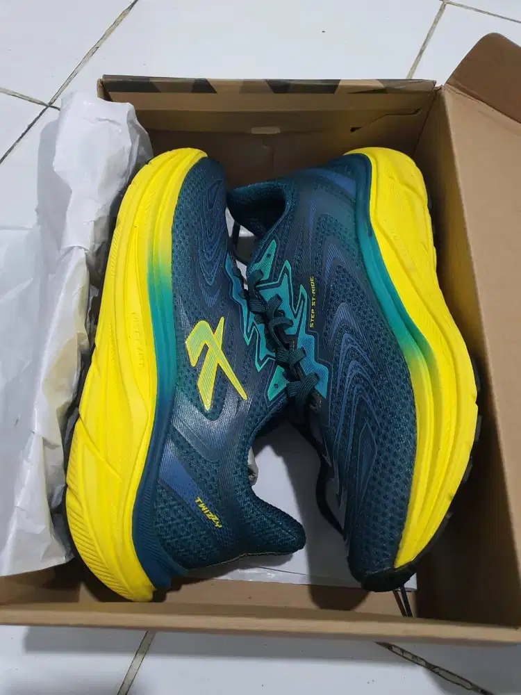Sepatu Running (Lari) SPOTEC RUNNING TWIZZY - TOSKA TUA/KUNING MUDA