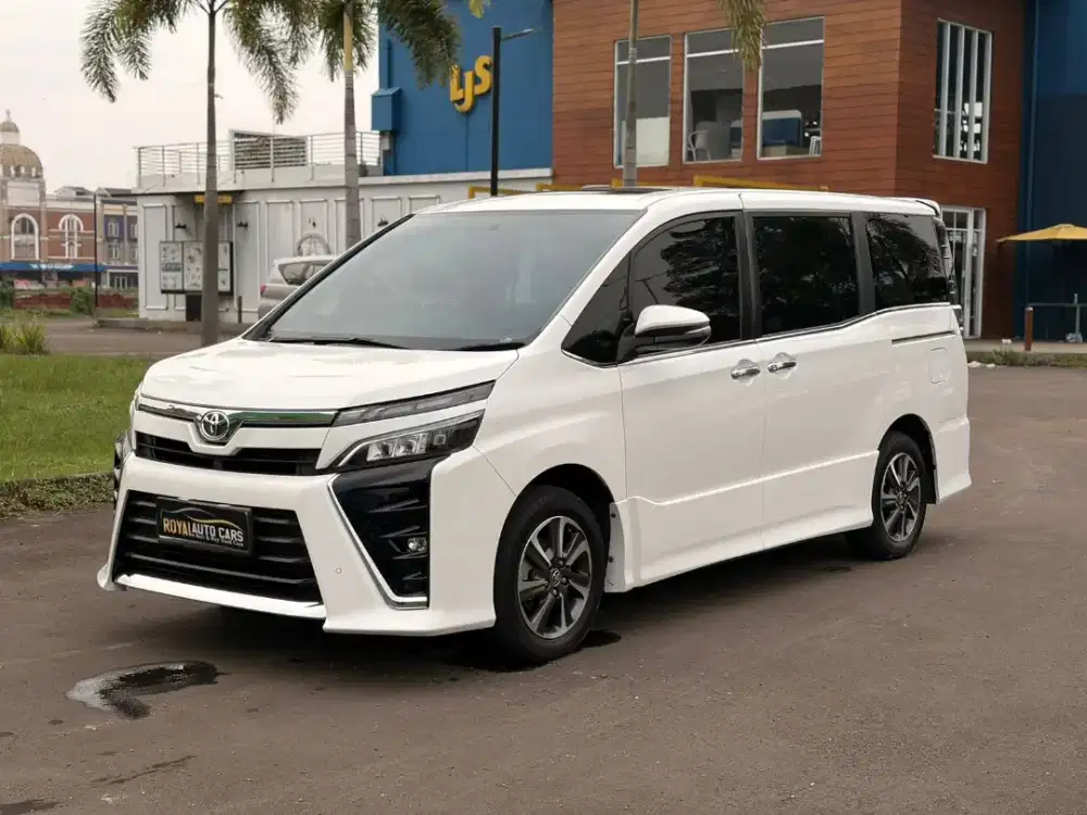 KREDIT DP SUKA-SUKA Toyota Voxy 2.0 AT 2020  TANGAN PERTAMA SIAP PAKAI