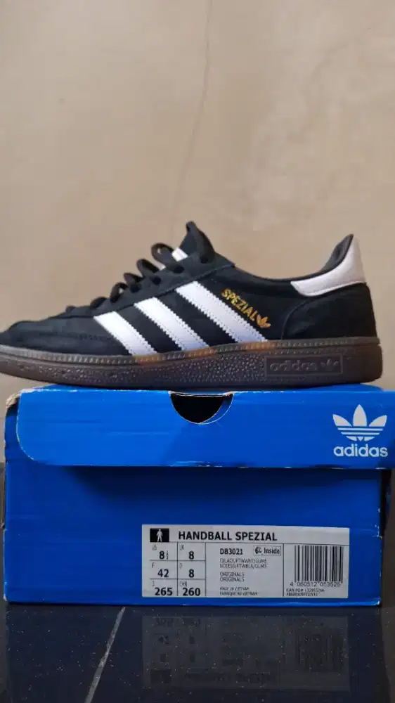Sepatu Adidas Spezial