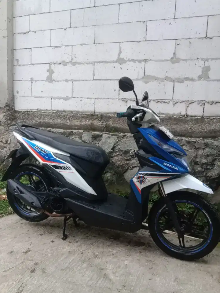 Sepeda motor second