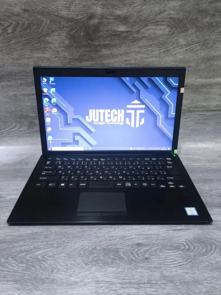 2iN1 Laptop Sony VAIO VJPG Core i5 Gen7 Ram 8Gb Bonus Mouse  Baru