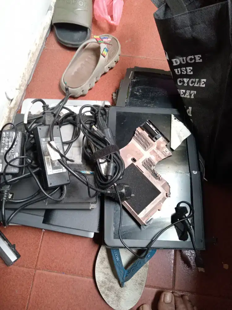 Aksesoris laptop begitu adanya