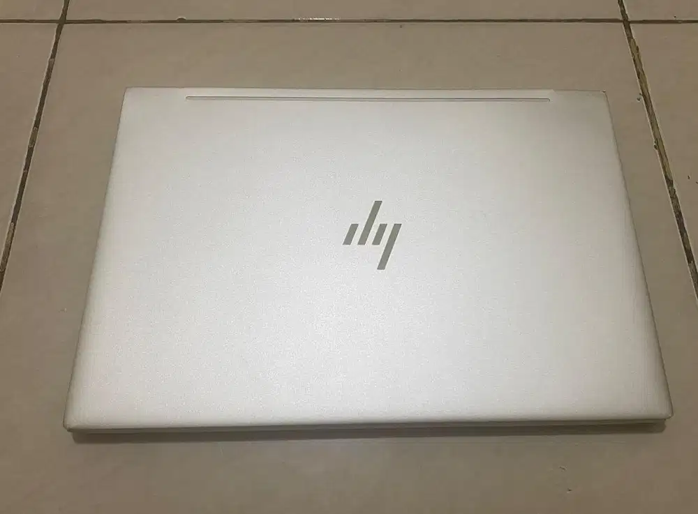 Jual laptop HP Envy second