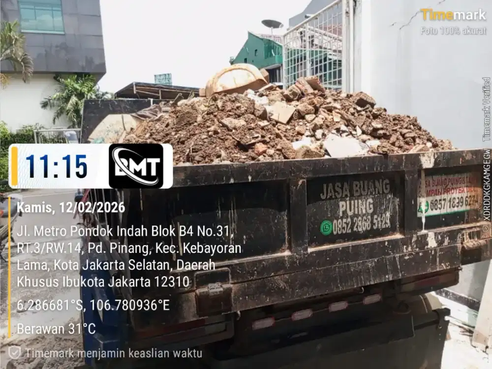 Jasa buang puing dan angkut tanah