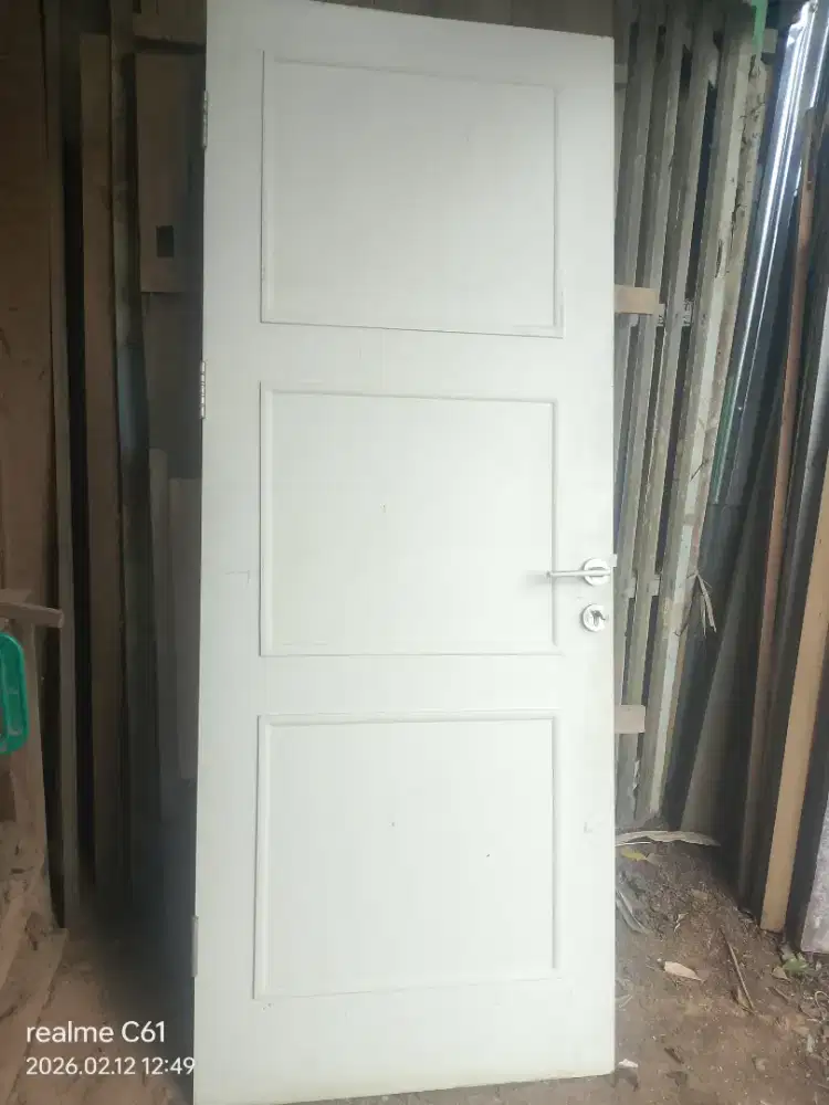 Dijual daun pintu komplit siap pasang