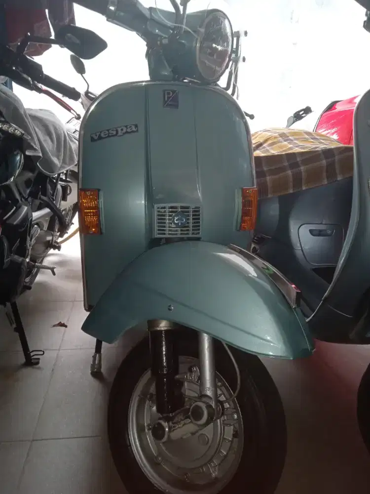 vespa new PX 150 anivarsary 70th