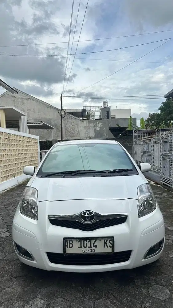 Yaris J Matic Istimewa LOW KM
