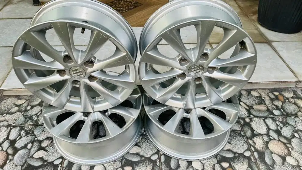 Dijual Velg Orisinil Ertiga 2013