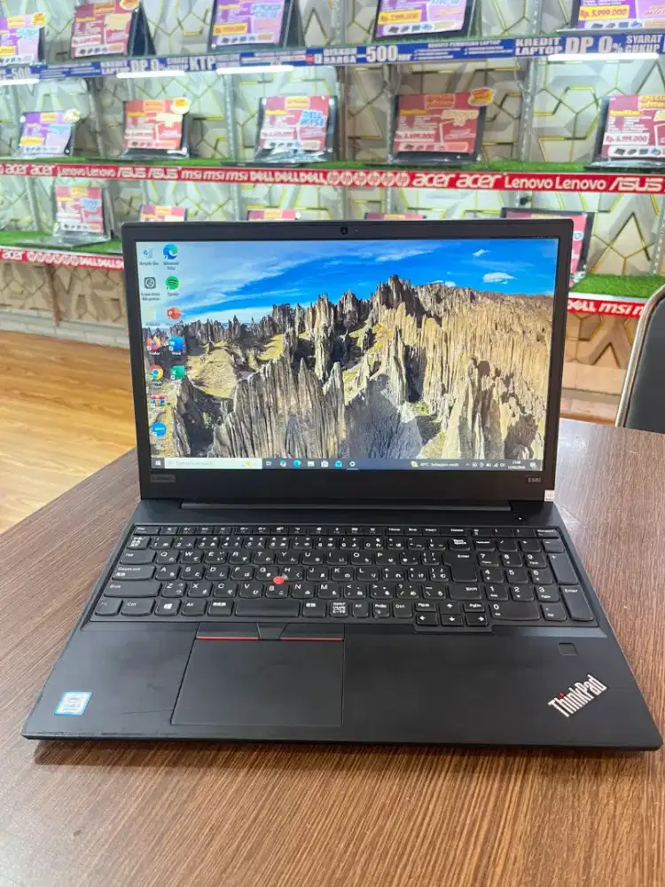 Lenovo ThinkPad E580 Cocok buat gaming dan rendering bisa kredit 0 DP