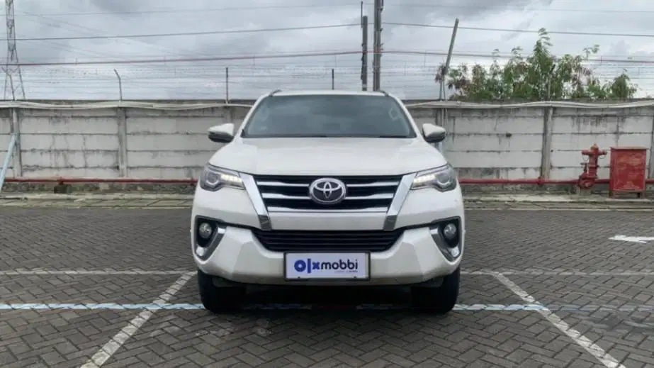 Toyota Fortuner 2.7 4x2 SRZ Bensin-AT 2018