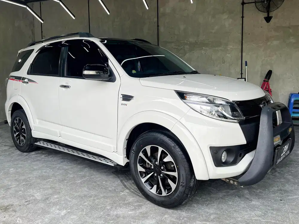 Daihatsu TERIOS 1.5R (CUSTOM) AT 2017