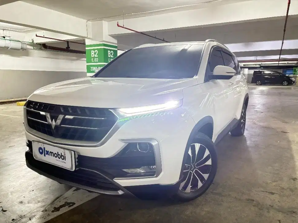 DP MURAH Wuling Almaz 1.5 Exclusive 7-Seater-AT 2022 Putih CRKVB
