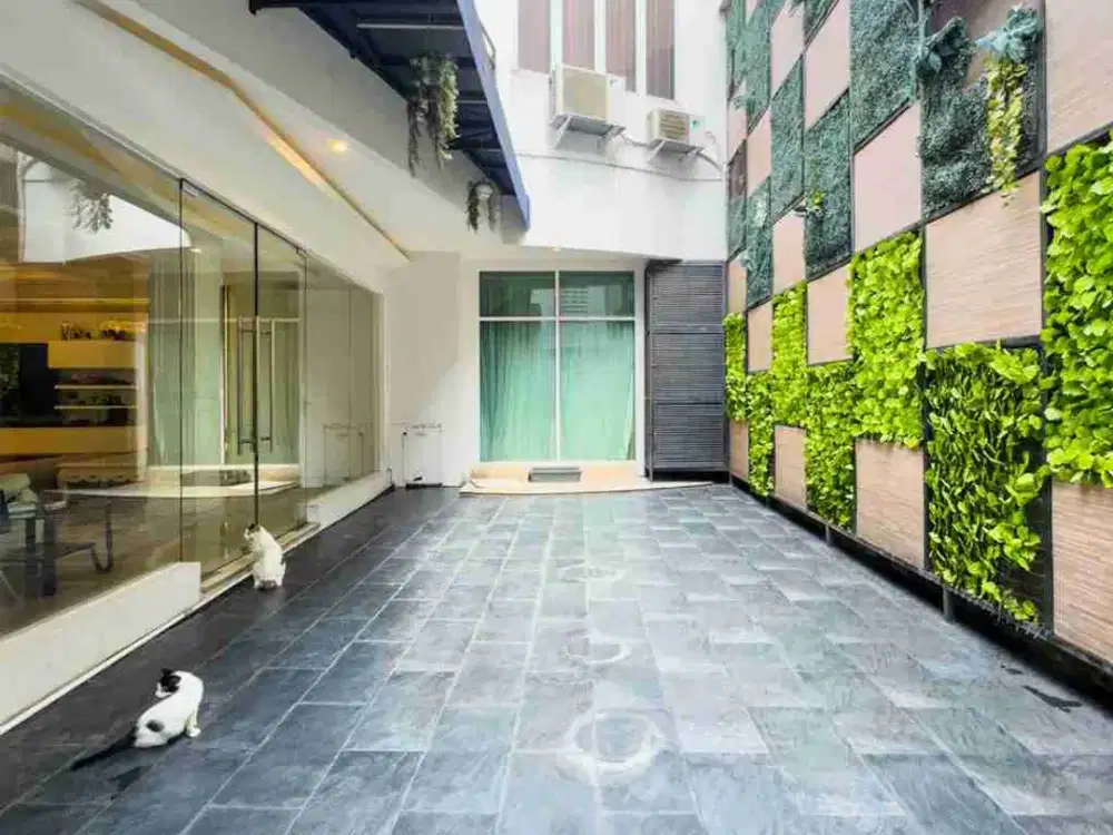 di jual rumah luxury dan modern di Pondok Indah jakarta selatan
